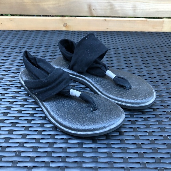 ⭐️ Sanuk Yoga Sling Black Sandals